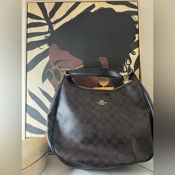 COACH 
Coach Pebble Leather Hallie Shoulder Bag - Picture 2 of 5